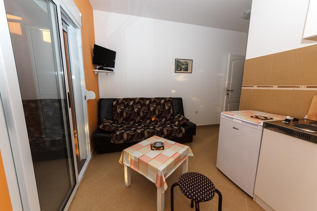 Apartments Sergej Sutomore Δωμάτιο φωτογραφία